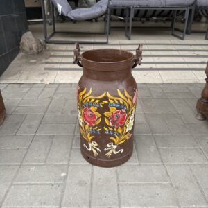 Bandaska malovaná kov.