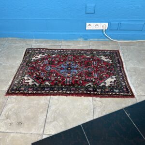 Koberec vlněný rug 58x90