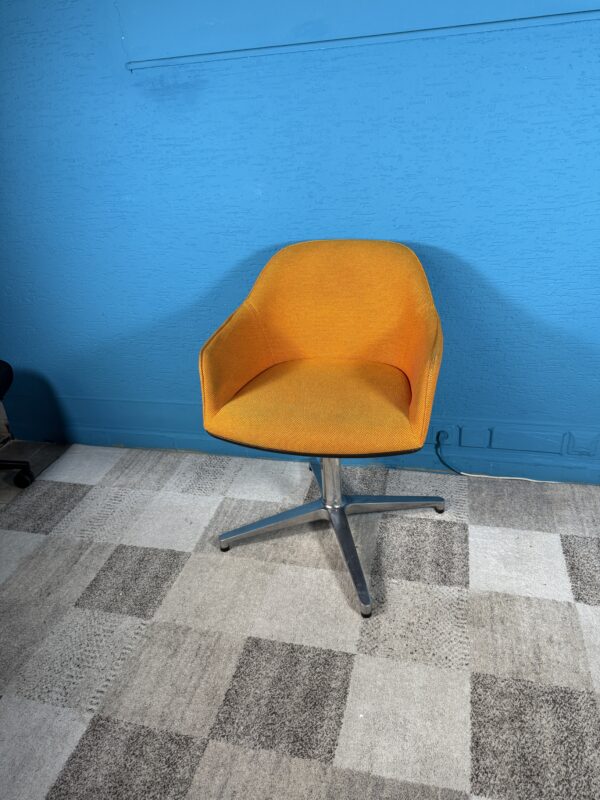 Designová židle Vitra Softshell Chair 2 kusy oranž - Obrázek 3