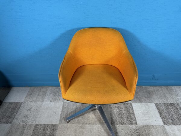 Designová židle Vitra Softshell Chair 2 kusy oranž - Obrázek 4