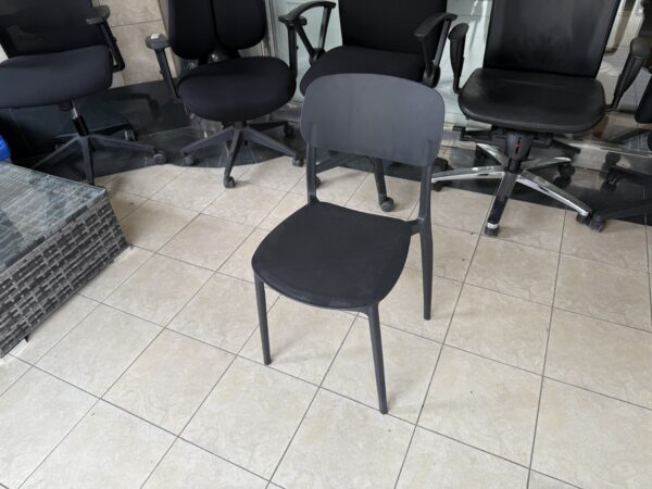 Židle plast. 7 kusů NOVÝ 2. jakost - Image 3
