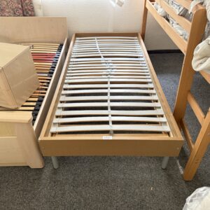 Postel 90x200 vč. roštu