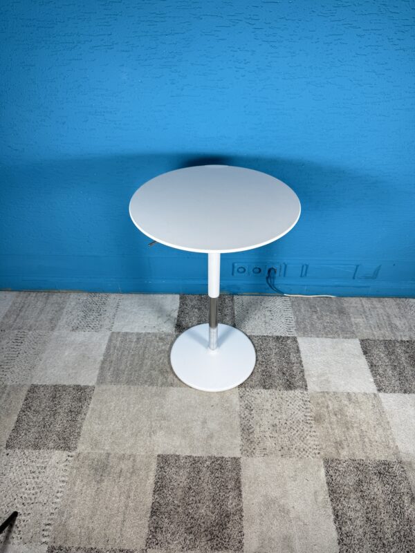 Stolek Arper Pix Table