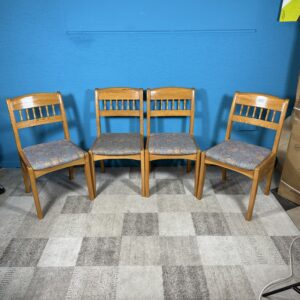 Jídelní židle 4 kusy bor. KOMPLET