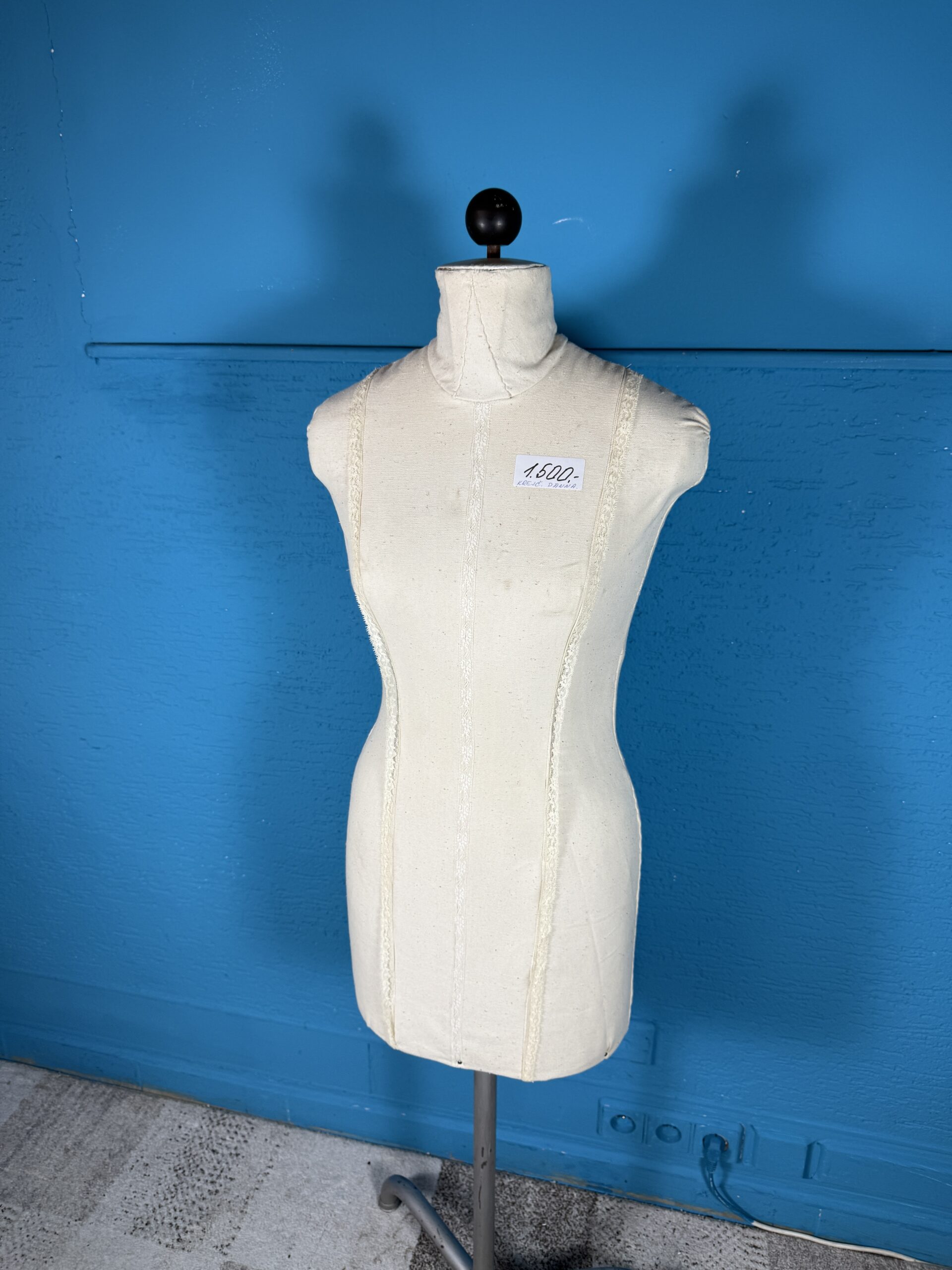 Starožitná krejčovská panna - Obrázek 4