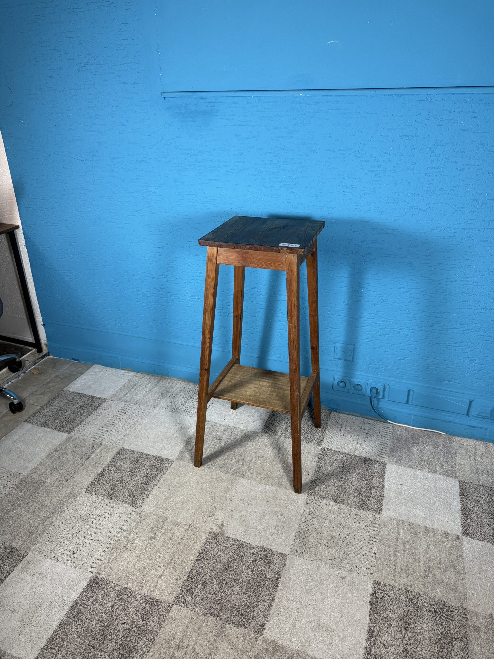 Květinový stolek starožitný - Obrázek 2