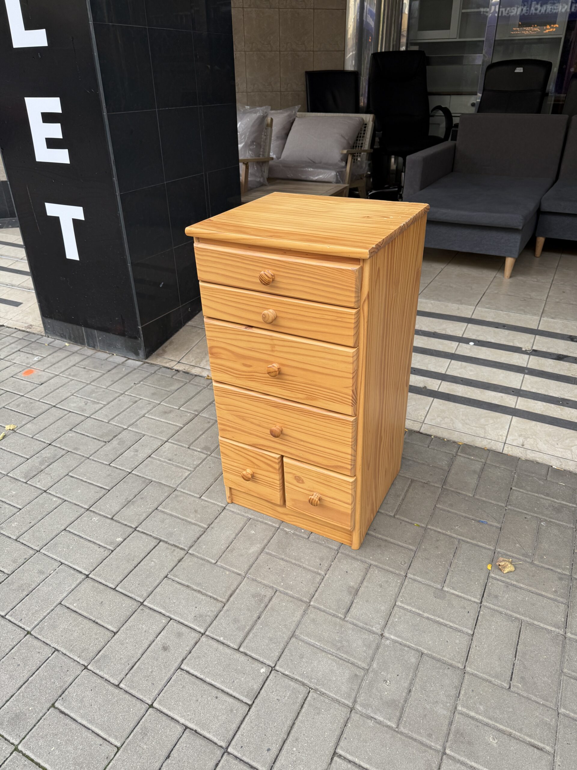 Komoda bor. masiv - Obrázek 2