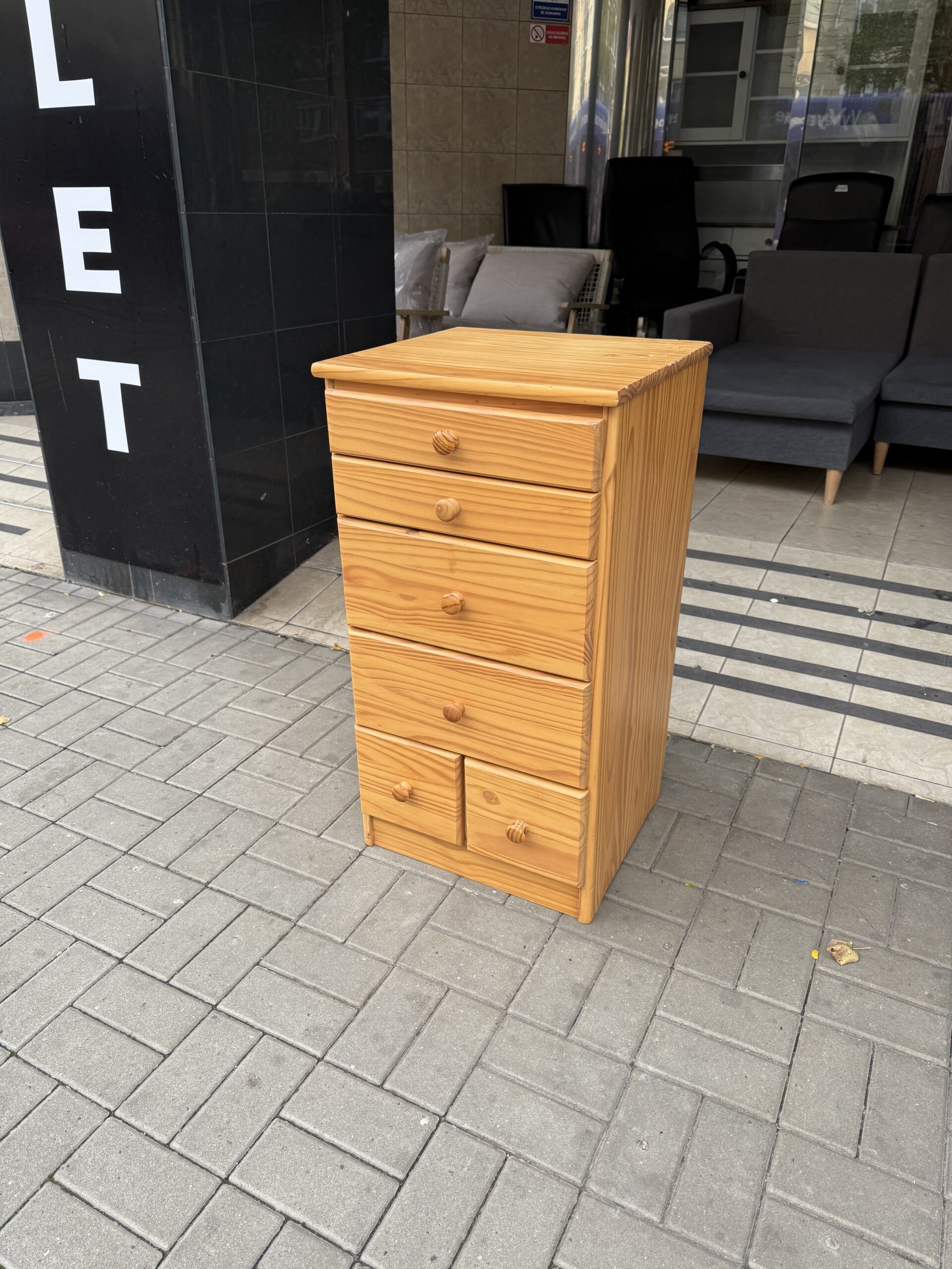 Komoda bor. masiv - Obrázek 3