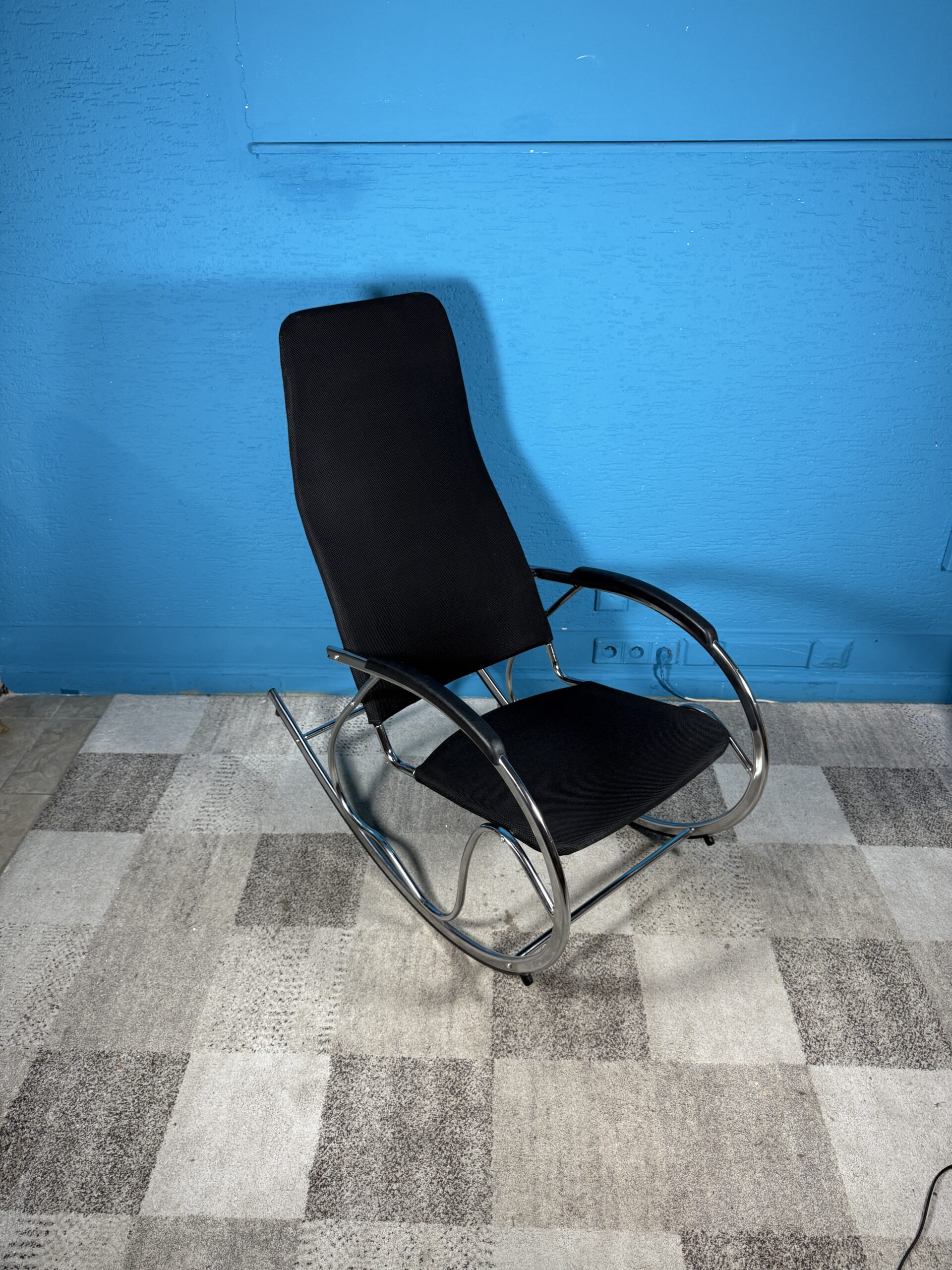 Houpací křeslo černé - Obrázek 2