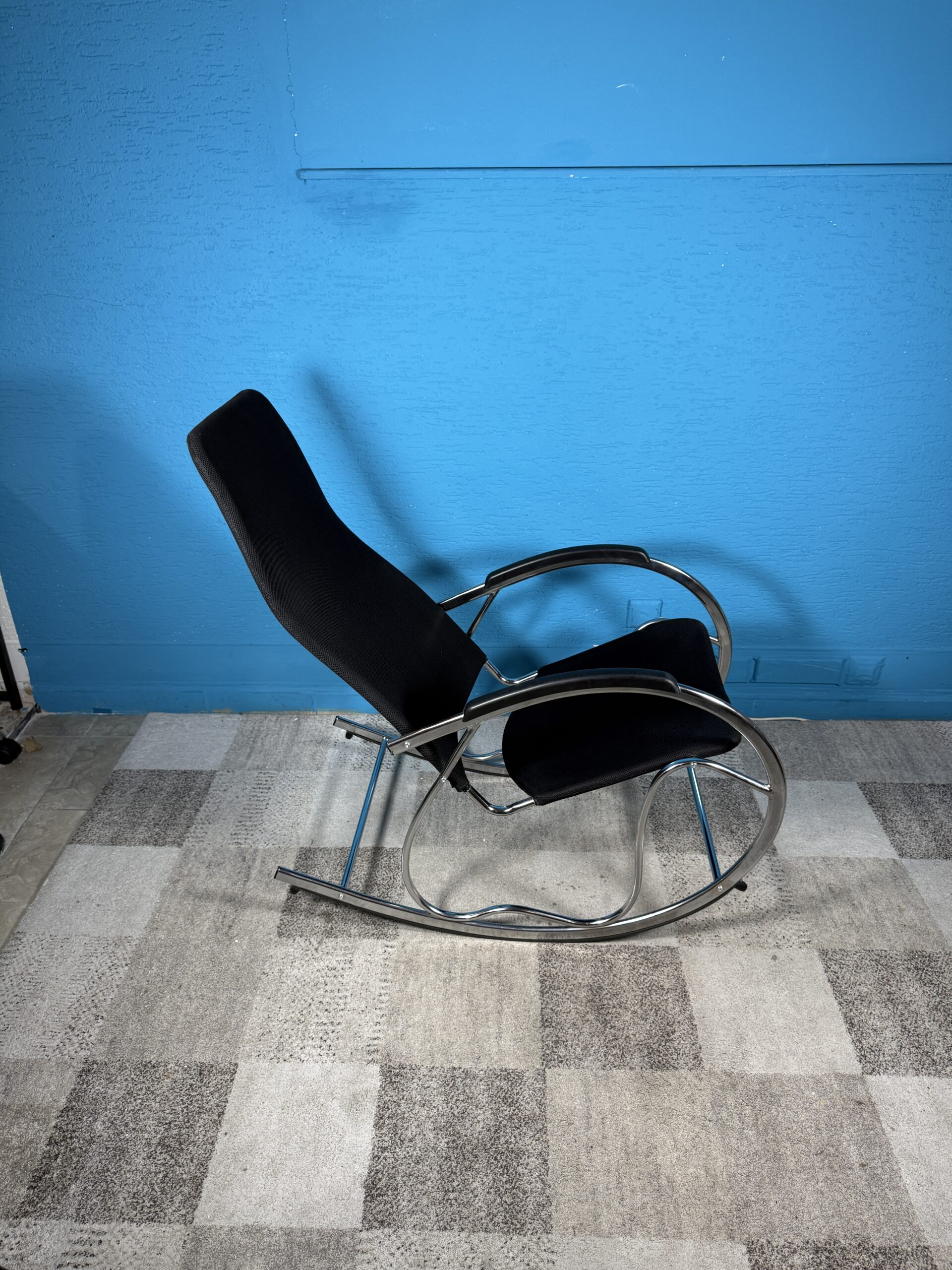 Houpací křeslo černé - Obrázek 3