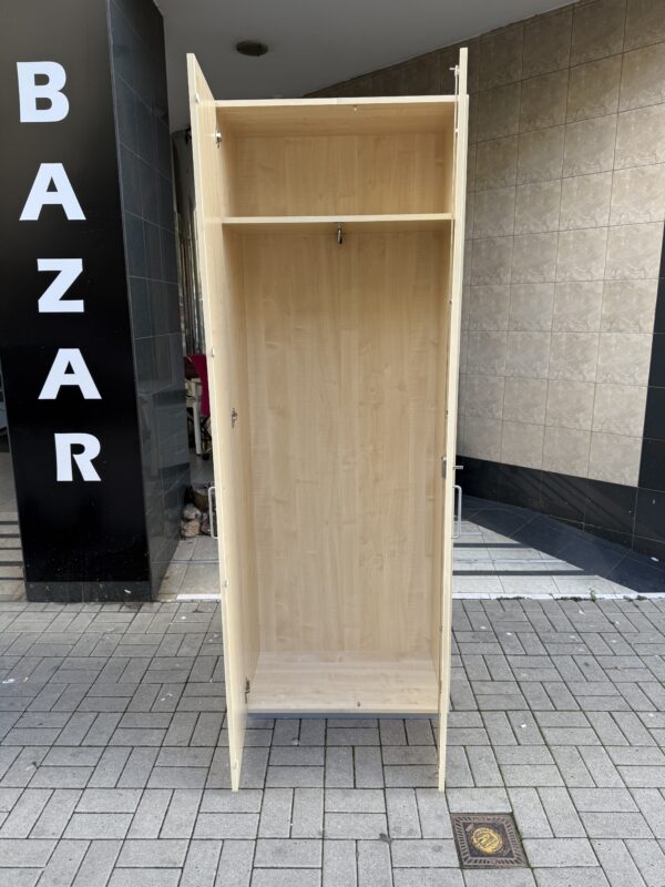 Šatní skříň 2 dveř. na klíč - Obrázek 4