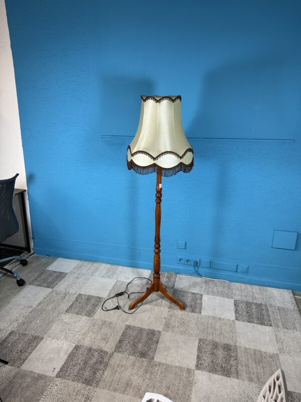 Stojací lampa - Obrázek 2