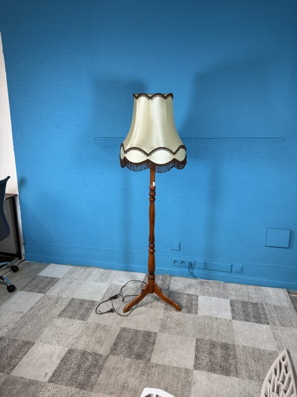 Stojací lampa - Obrázek 3