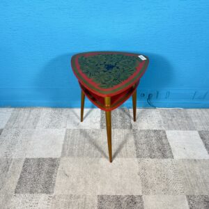 Stolek vintage chochloma