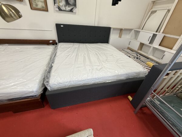Postel 180x200 KOMPLET vč. matrace NOVÁ 2. jakost - Obrázek 3
