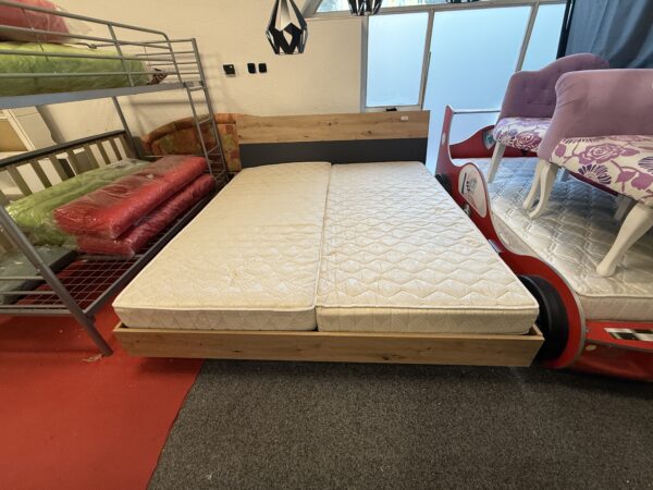 Postel 180x200 KOMPLET NOVÁ 2. jakost