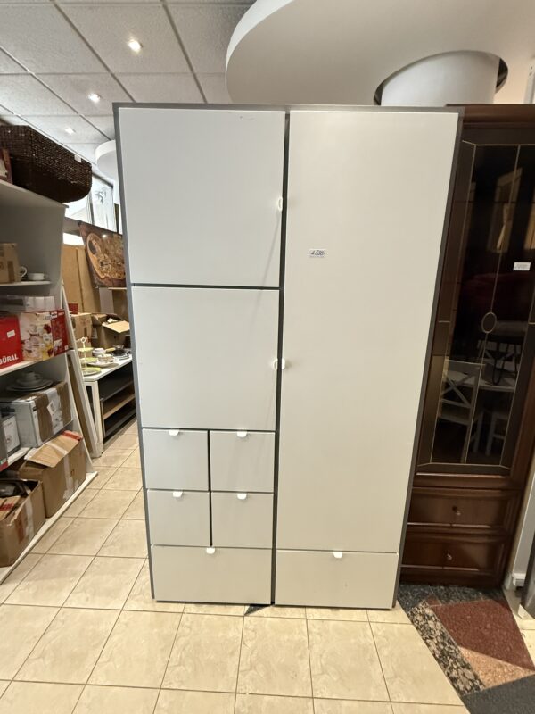 Skříň VISTHUS IKEA - Obrázek 3