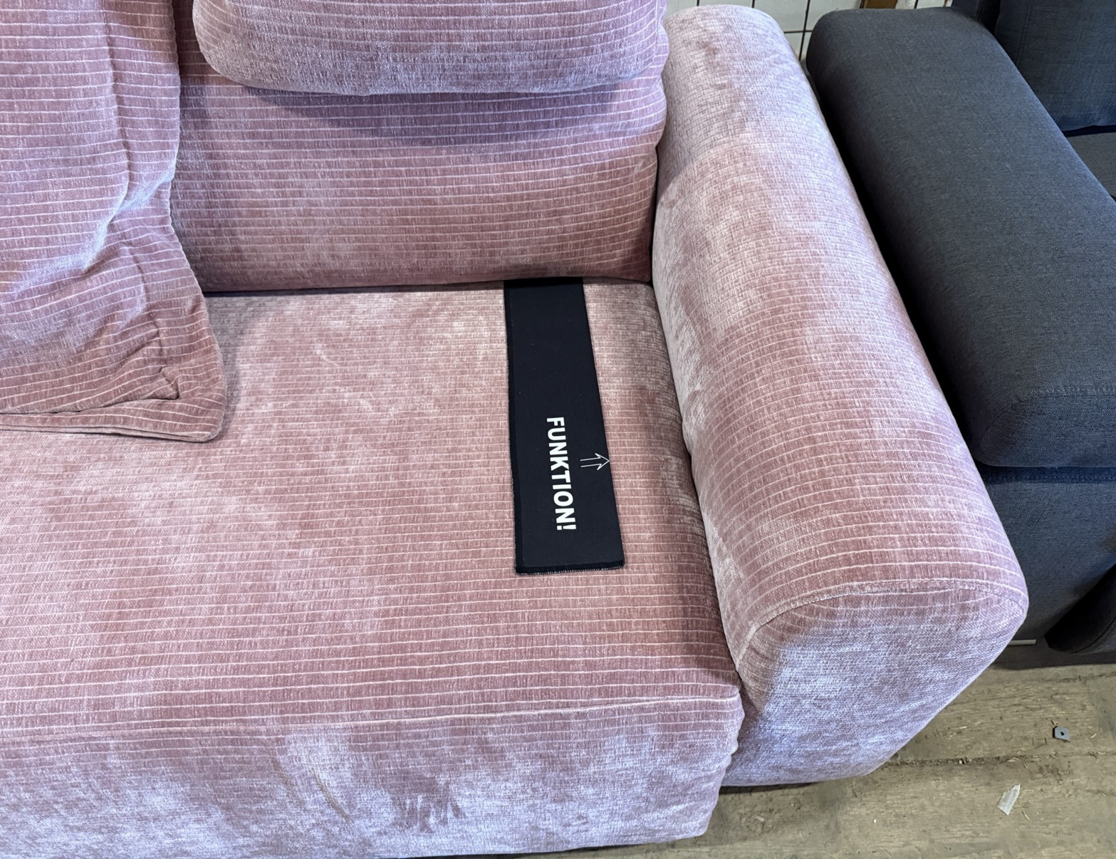 Rohová sedačka elektr. polohování růž. NOVÁ 2. j. - Obrázek 7