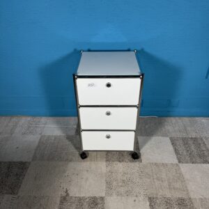 Komoda kov. na kolečkách