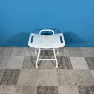 Koupelnový taburet skládací