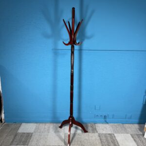 Stylový anglický věšák z masivu