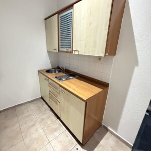 Kuchyňská linka se spotřebiči lednice, var.deska,.