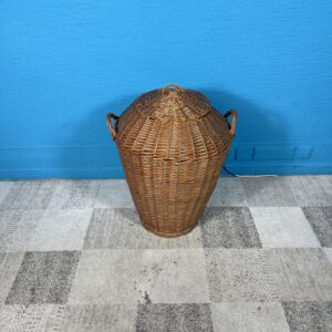 Proutěný koš