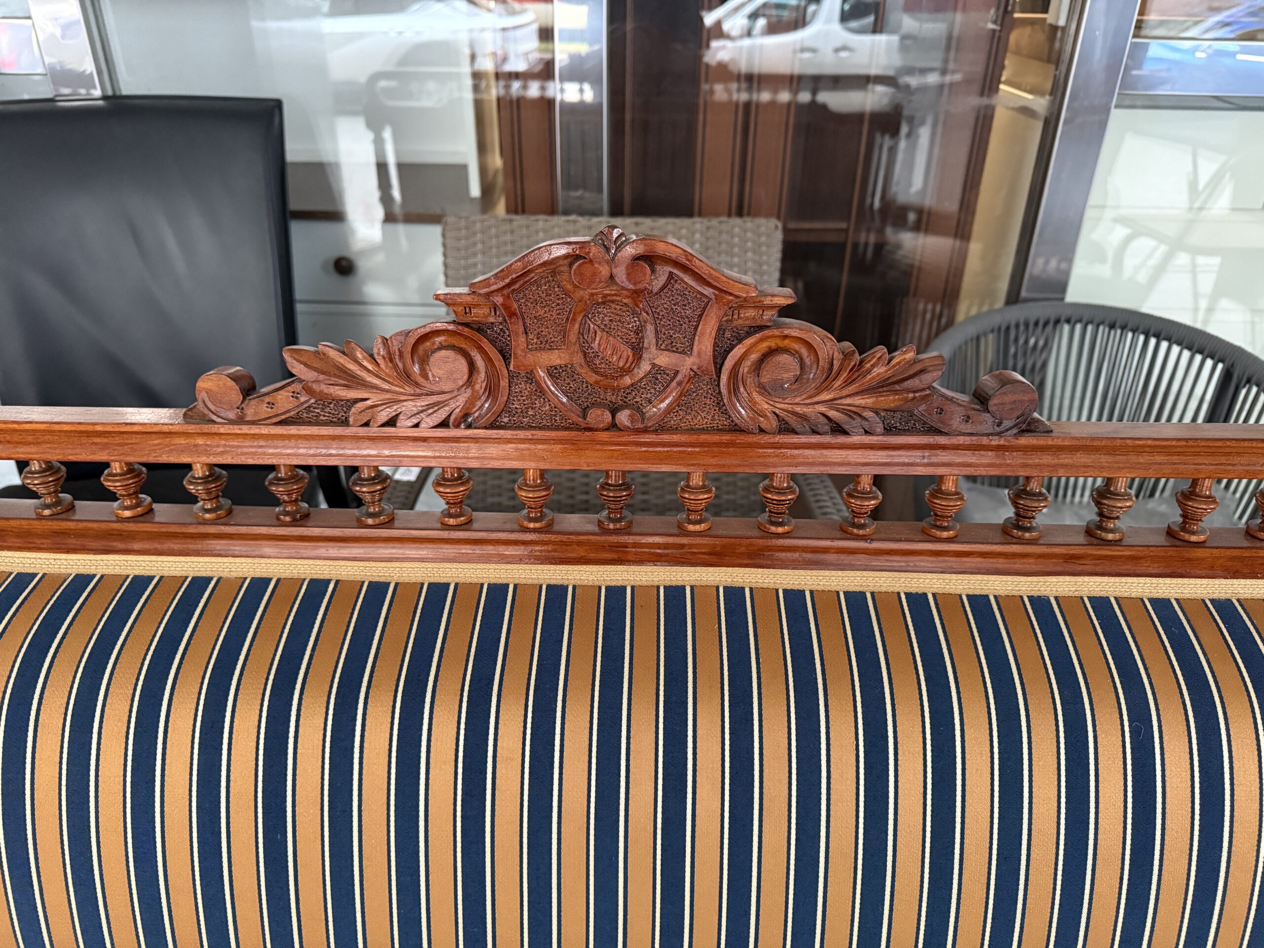 Luxusní sedací souprava sedačka + 3 křesla KOMPLET - Obrázek 8