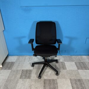 Kancelářská židle Haworth s područky VÍCE KUSŮ!