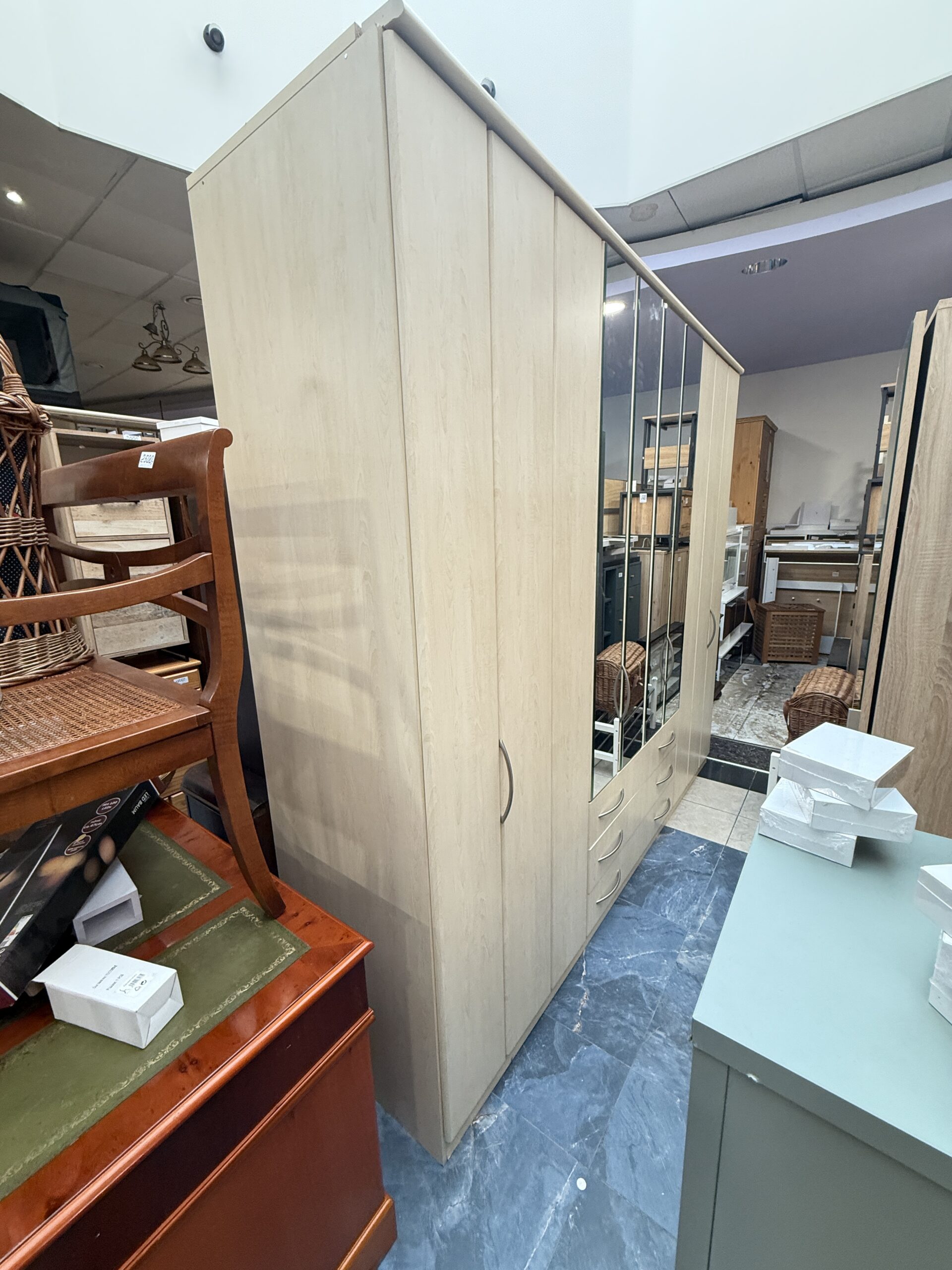 Šatní skříň s šuplíky 250 cm - Obrázek 2