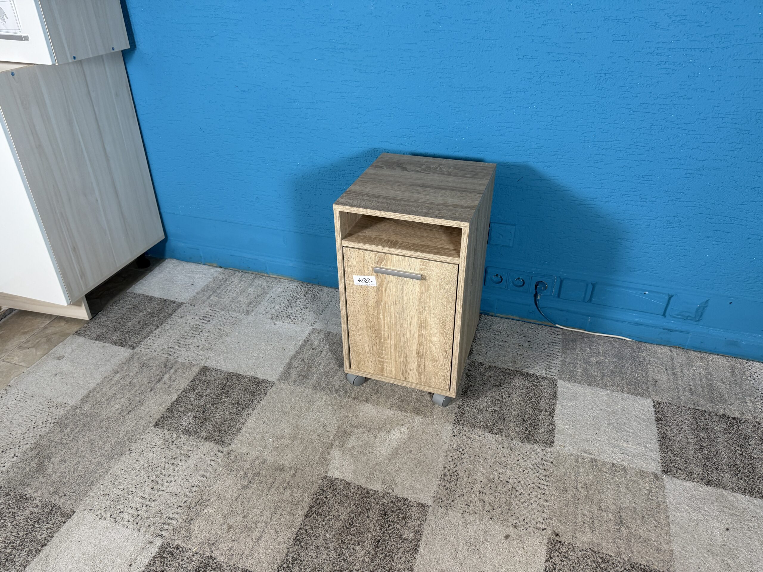 Noční stolek sonoma na kolečkách - Obrázek 2