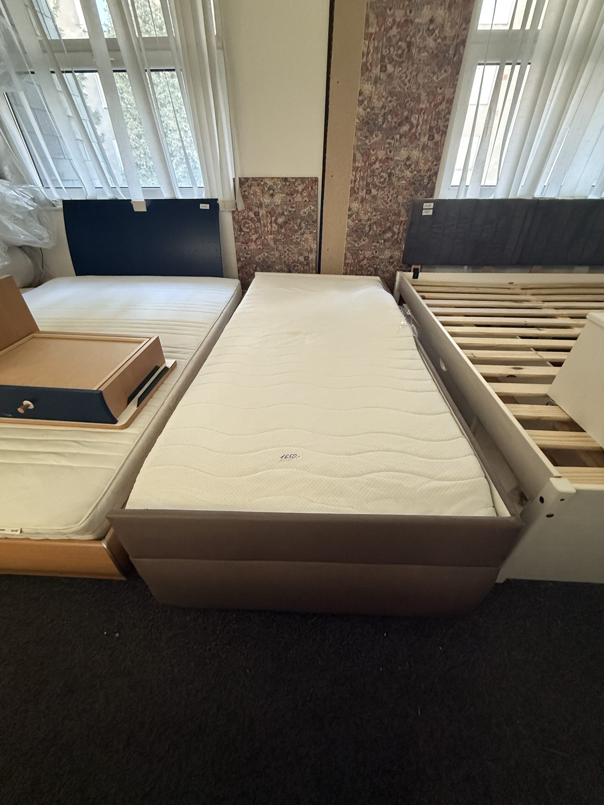 Válenda s úl. prostorem