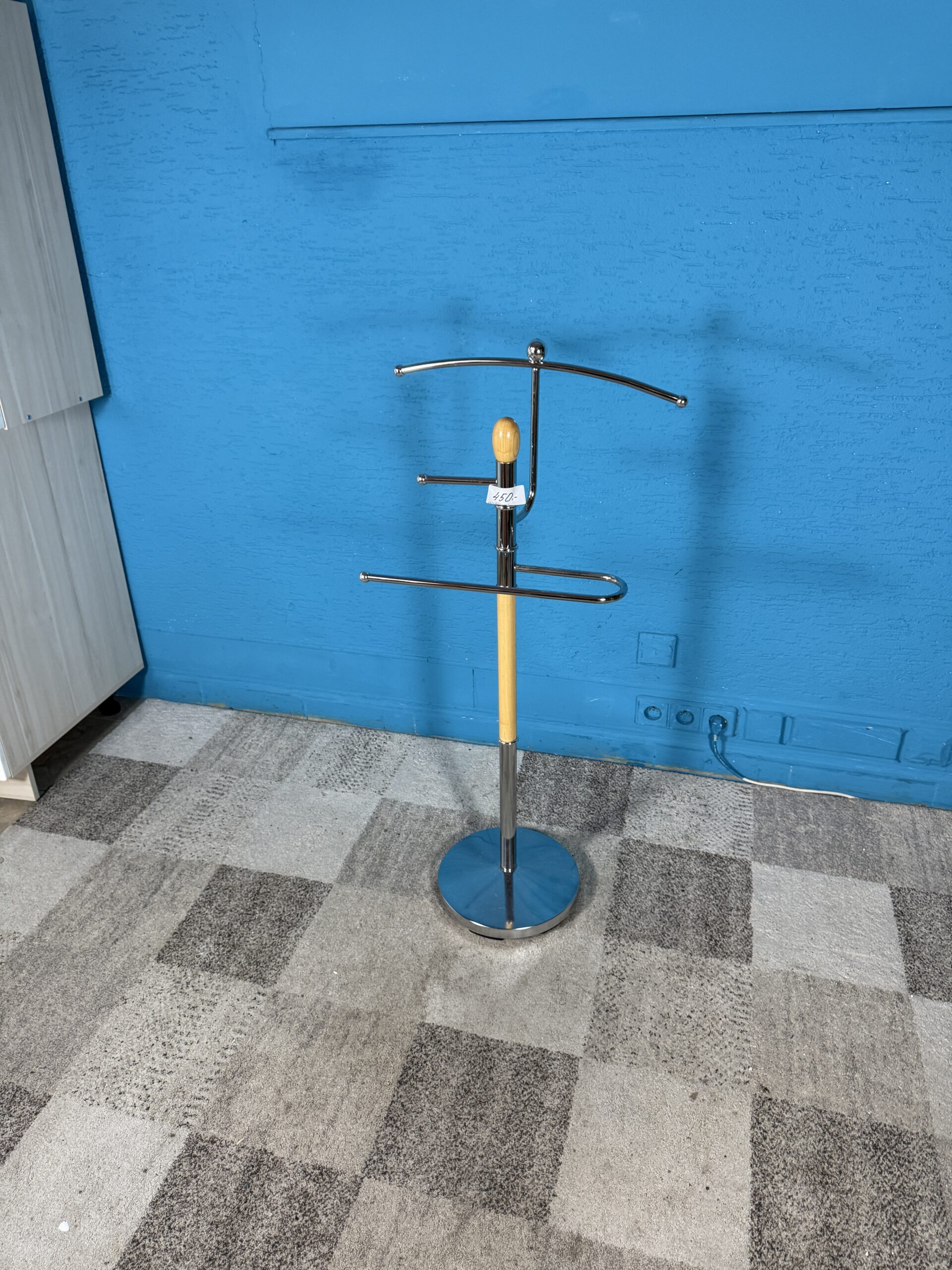 Němý sluha věšák - Obrázek 2