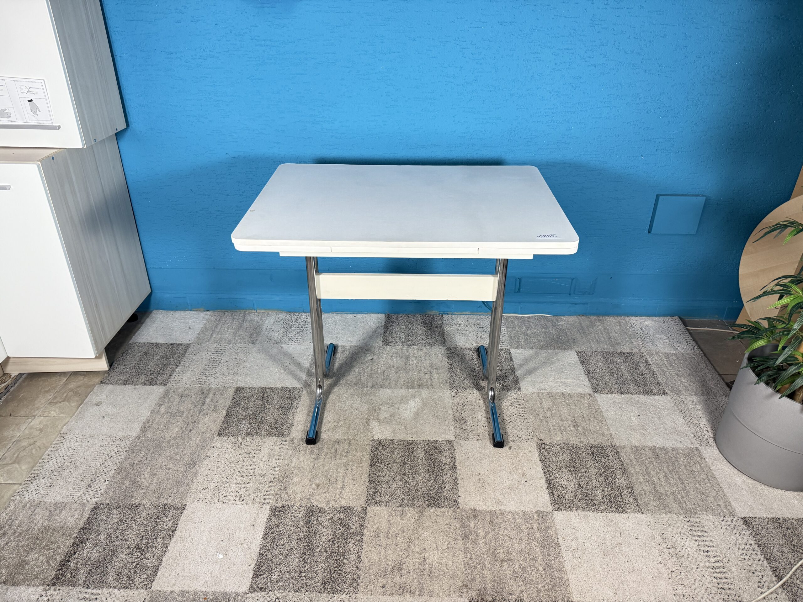 Jídelní stůl bílý rozkládací 65x90 cm