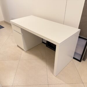 Psací stůl bílý s šuplíky IKEA