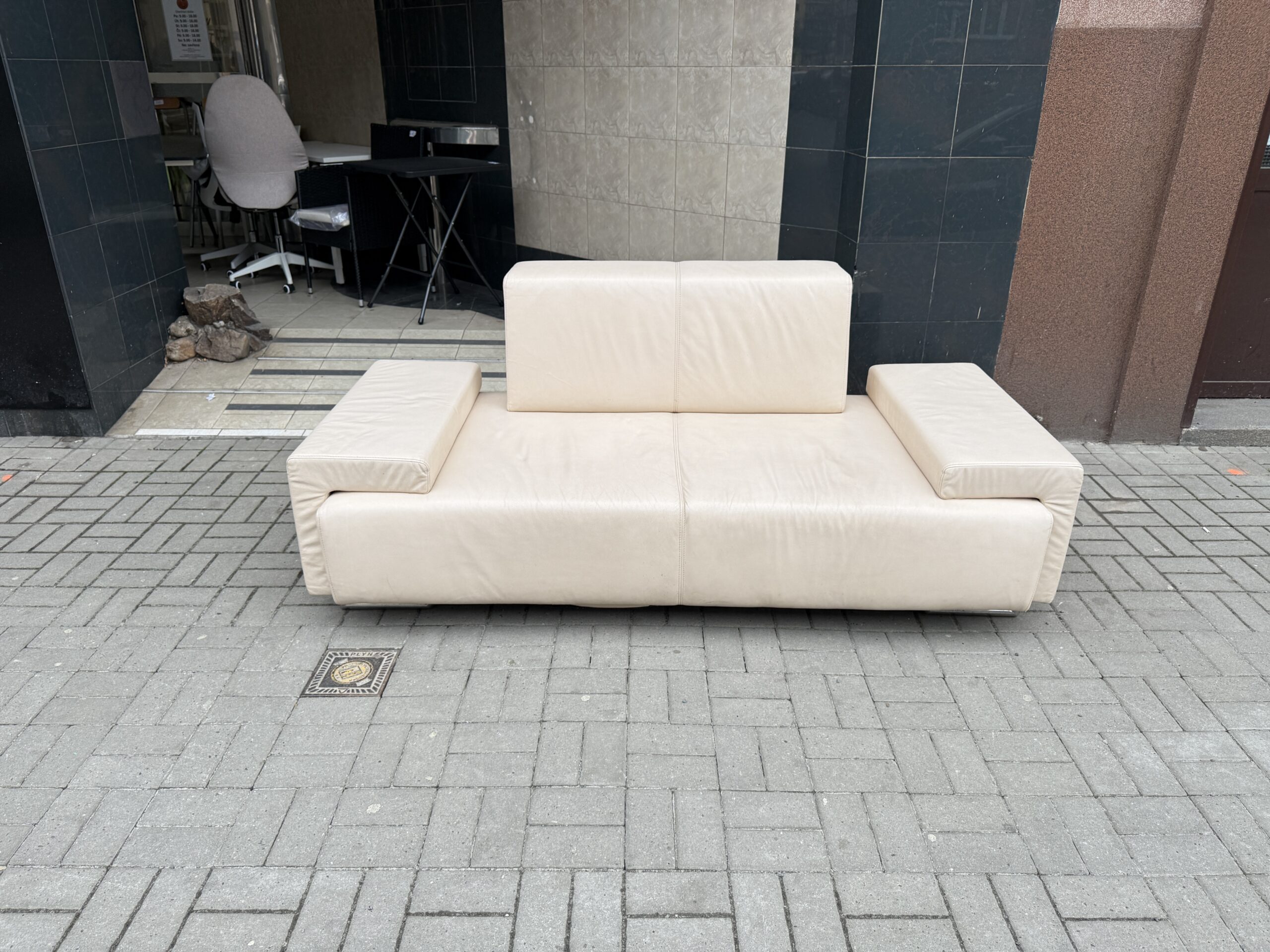 Kožená sedačka KLER - Obrázek 2