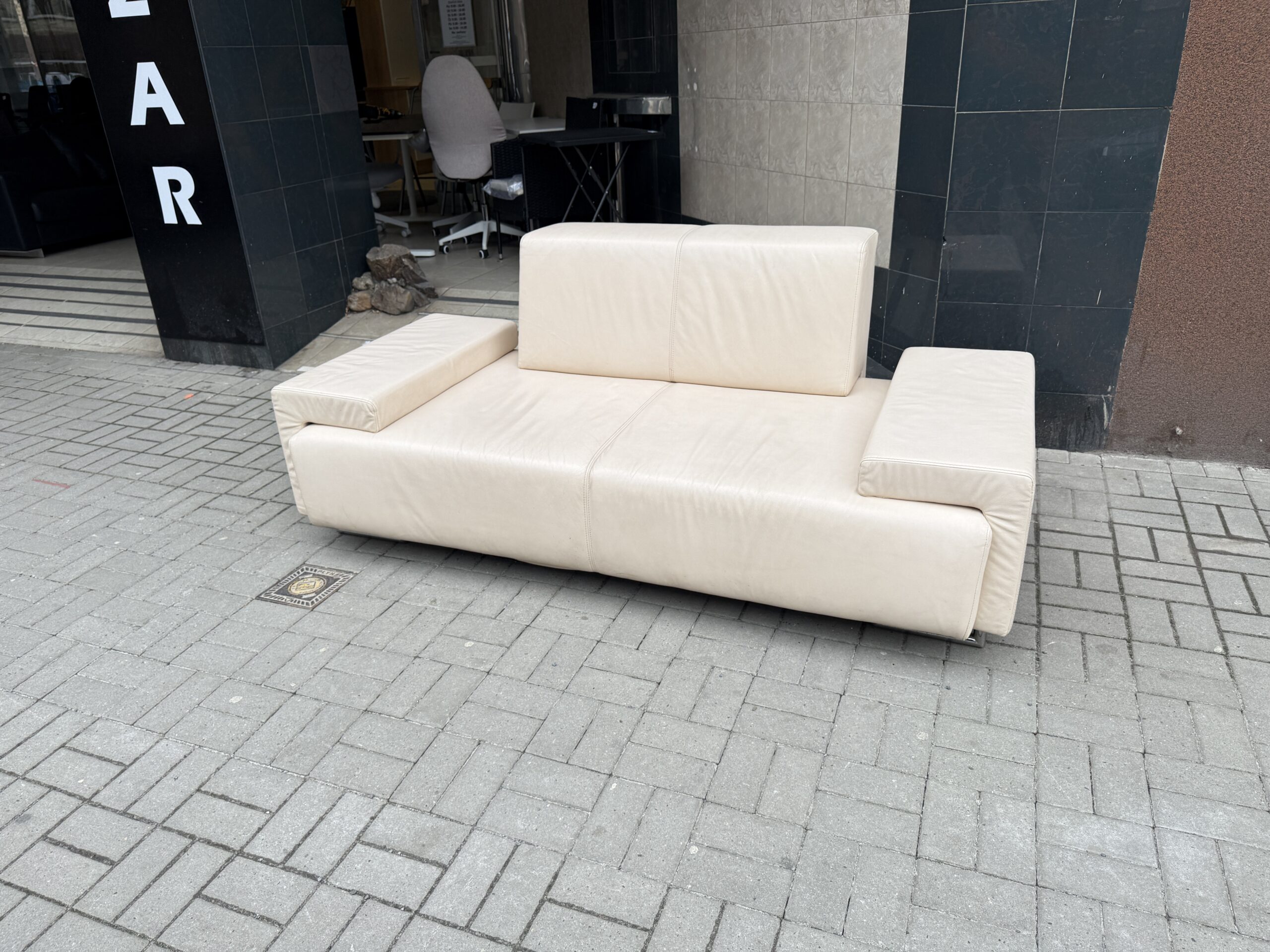 Kožená sedačka KLER - Obrázek 3