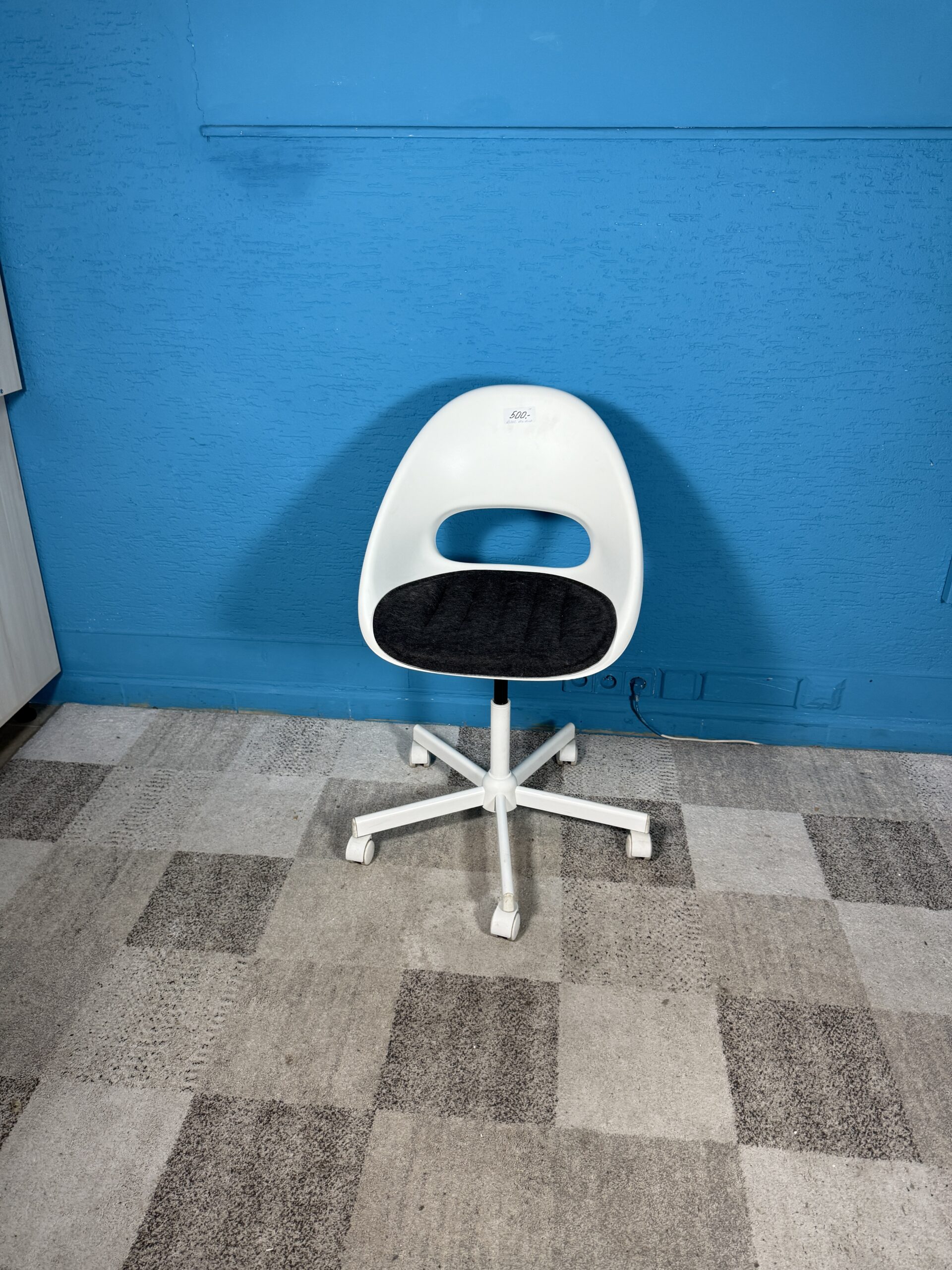 Kolečková židle IKEA plast. LOBERGET 6 kusů - Obrázek 3