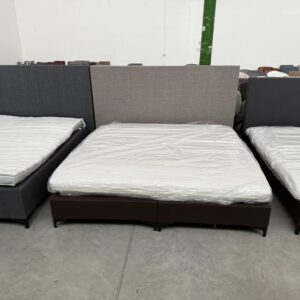 Postel BOXSPRING KOMPLET NOVÁ 2. jakost