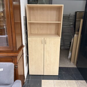 Skříň 2 dveř. s nástavcem bříza