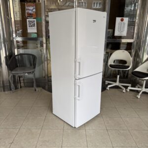 Lednice s mrazákem Beko