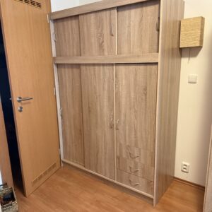 Šatní skříň 3 dveř. sonoma