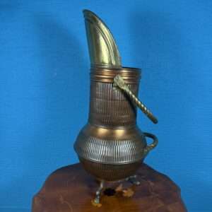 Starý měděný uhlák