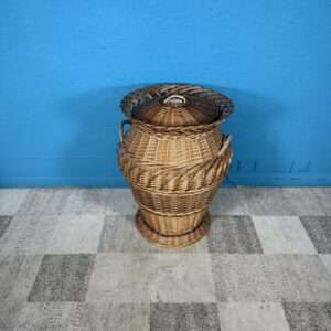 Proutěný koš na prádlo