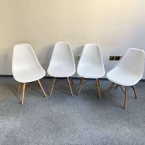 Jídelní židle plast. 4 kusy KOMPLET