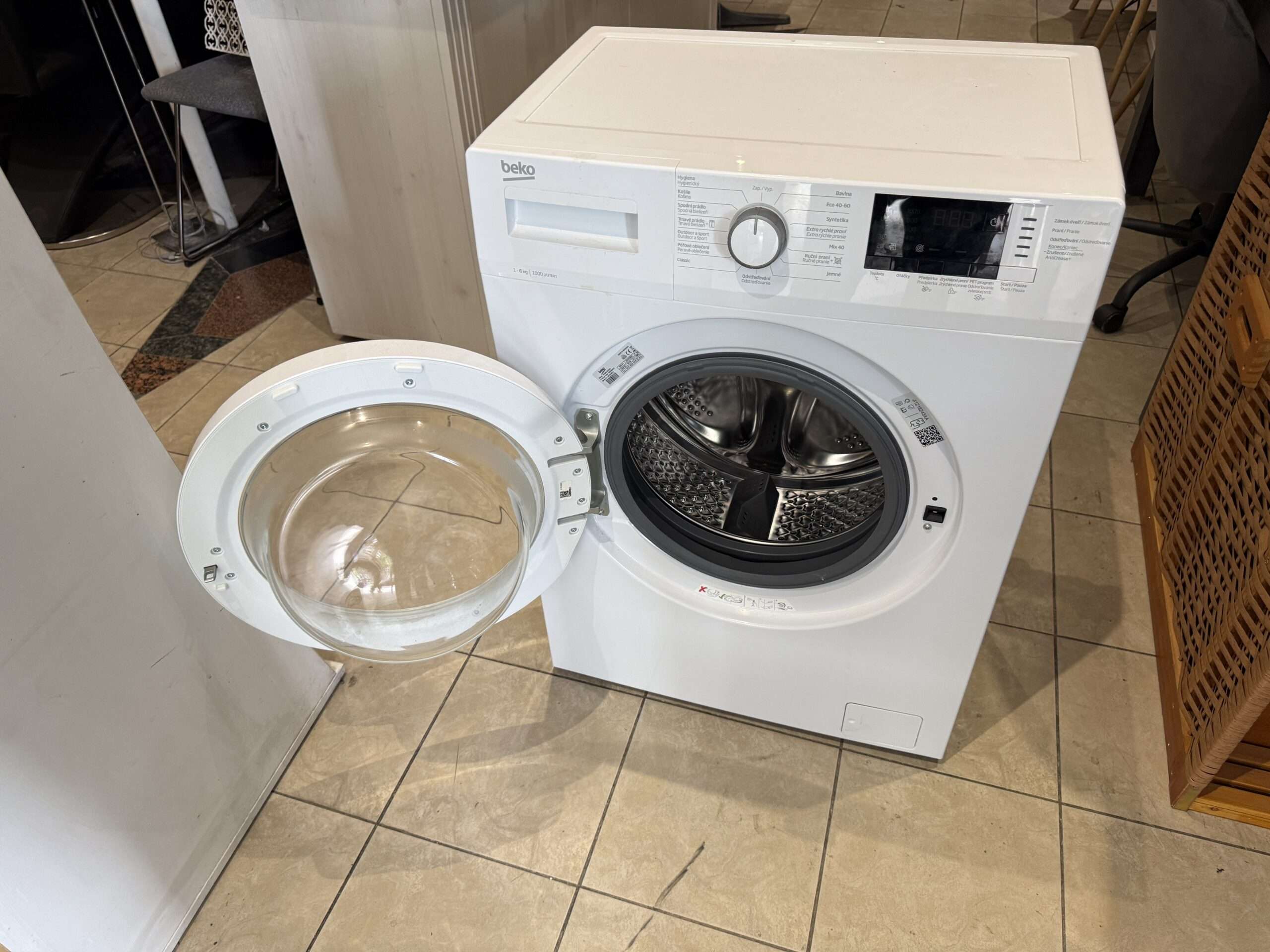Pračka Beko 6 kg WUE6612CSX0 - Obrázek 4