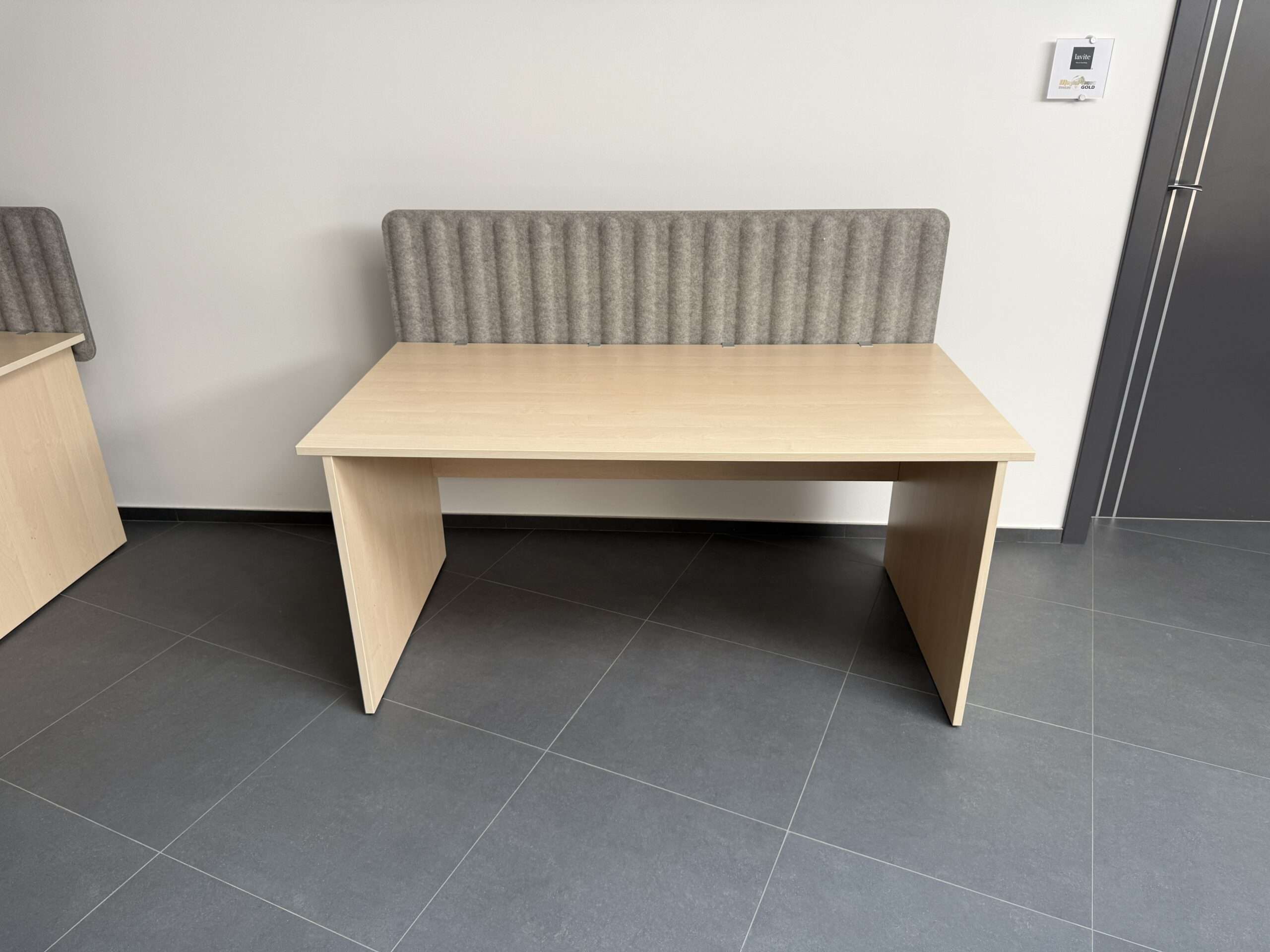Kancelářský stůl s paravanem 80x160 cm VÍCE KUSŮ!