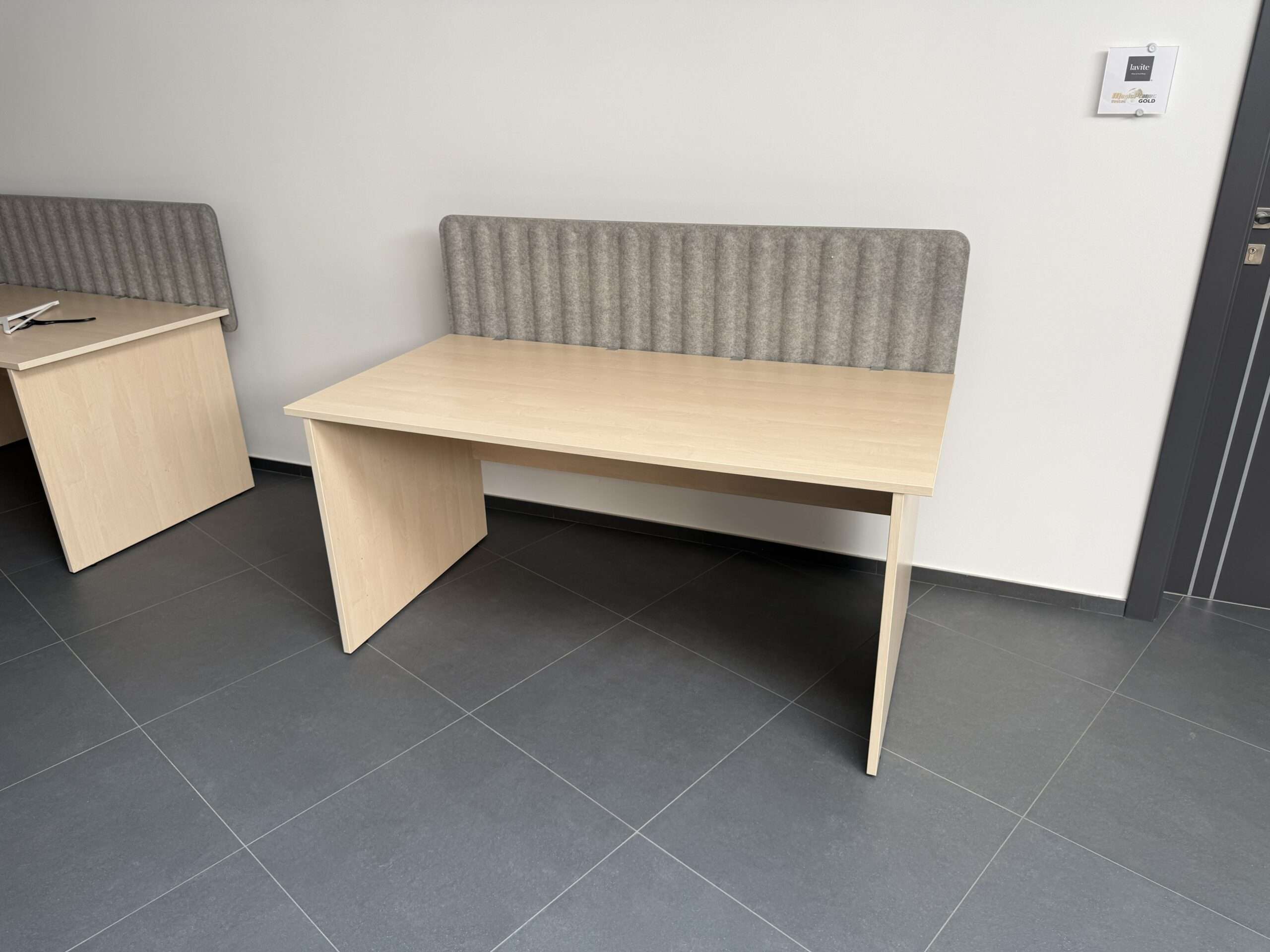 Kancelářský stůl s paravanem 80x160 cm VÍCE KUSŮ! - Obrázek 2