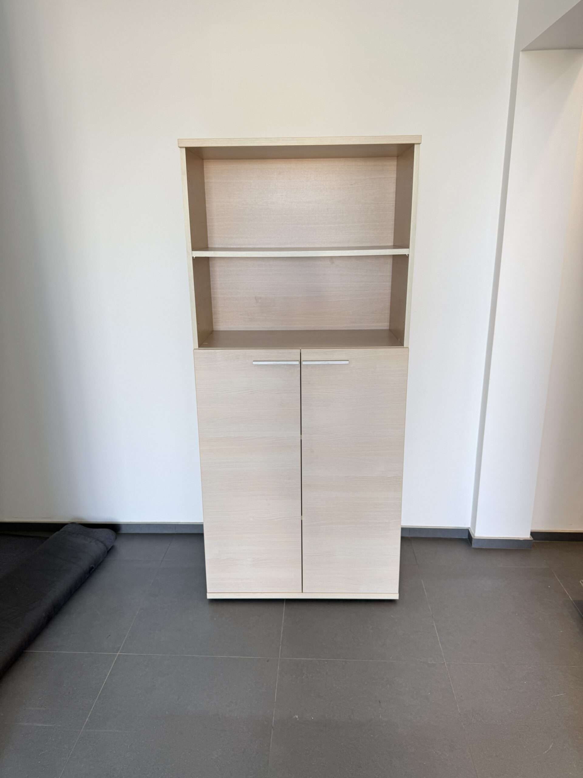 Skříň / knihovna 2 dveř. bříza - 2 kusy