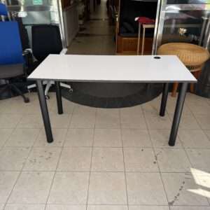 Psací stůl IKEA